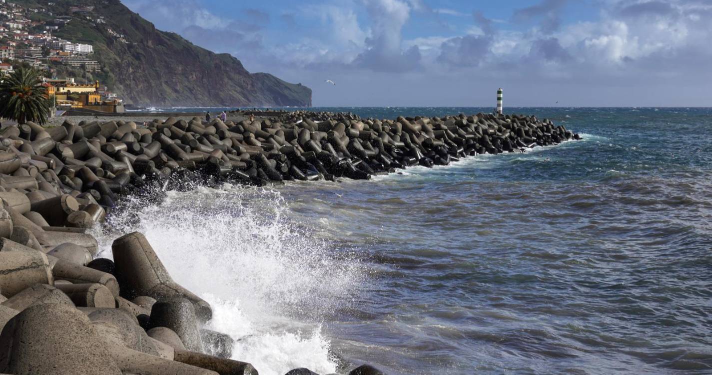 Mau tempo: Capitania do Funchal cancela avisos para o mar da Madeira