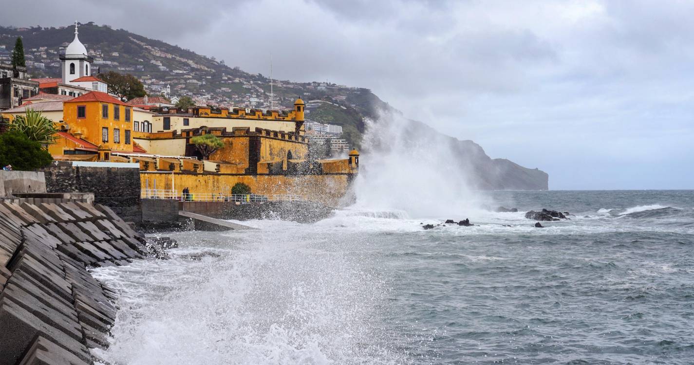 Capitania cancela aviso de agitação marítima forte