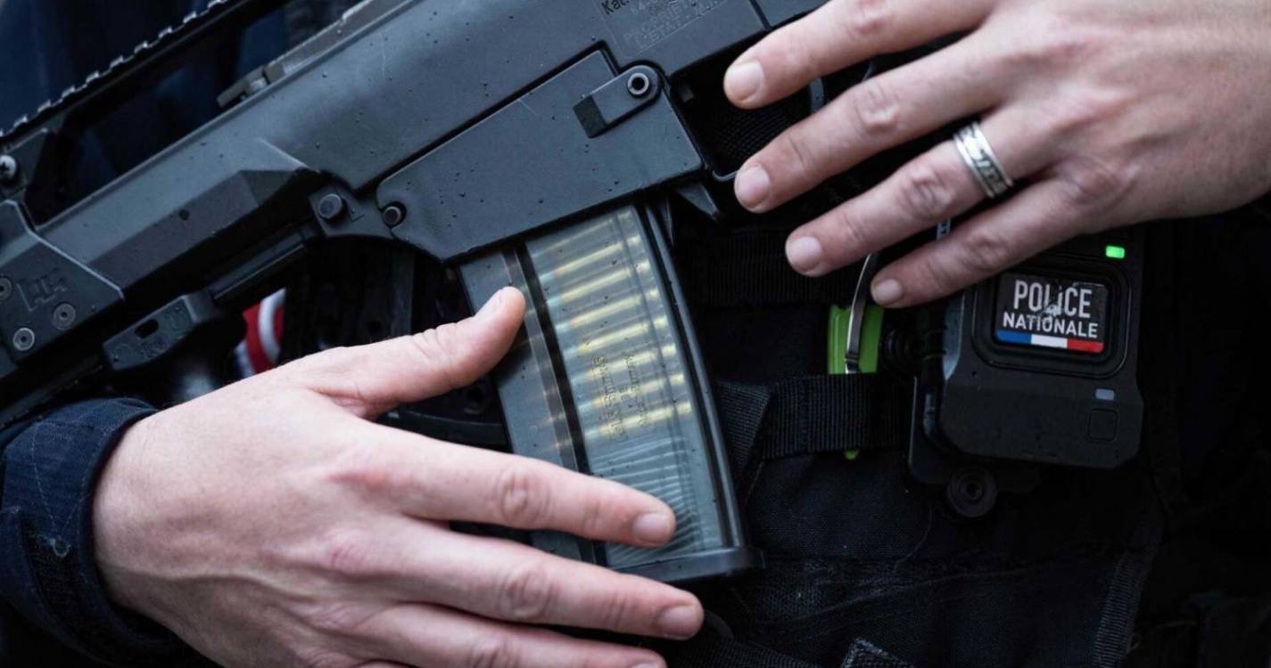 Médio Oriente: Polícia no consulado do Irão em Paris por receio de atentado