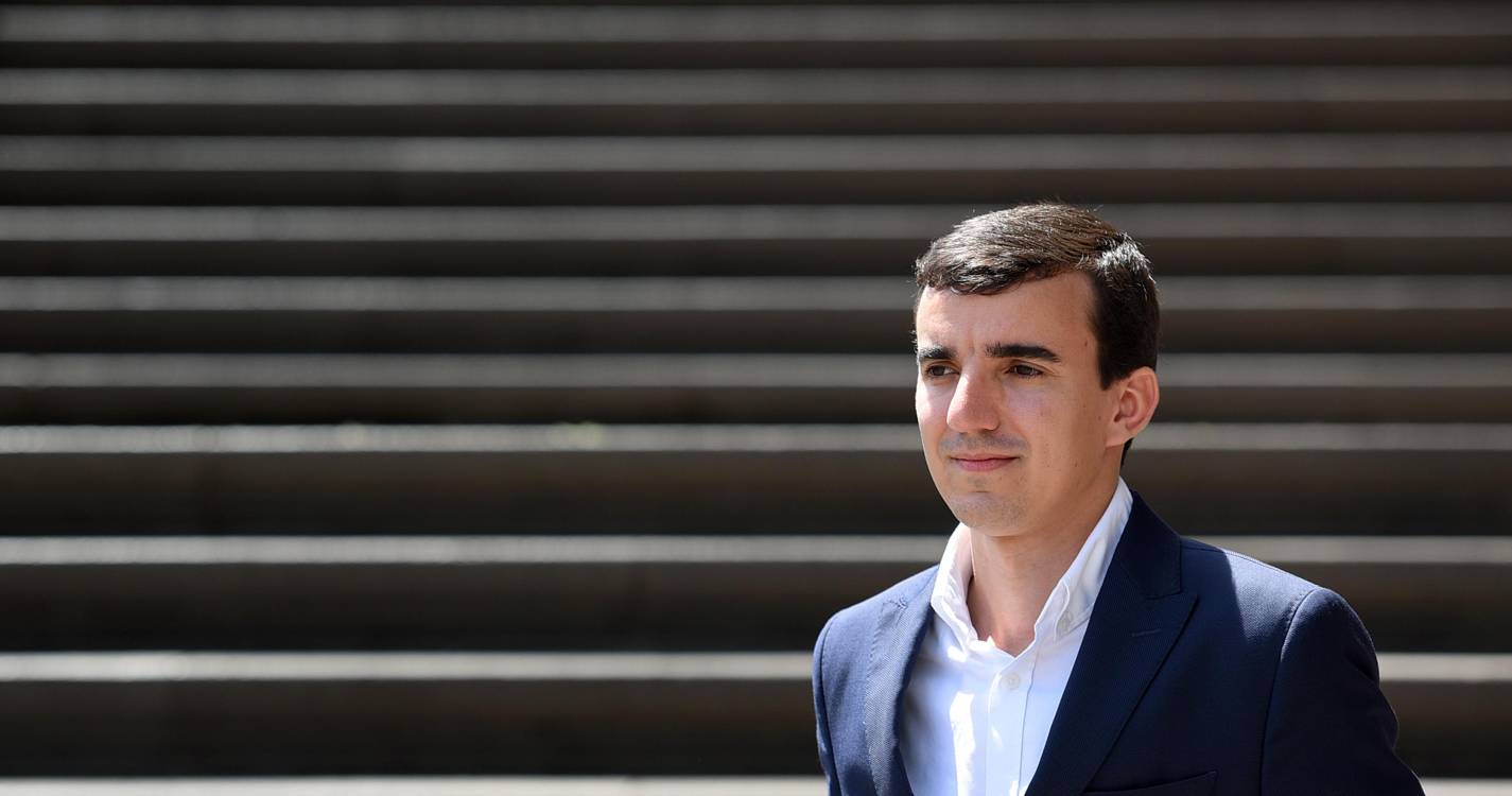 João Pedro Vieira diz que PS vive “momento mais caricato da sua história recente”