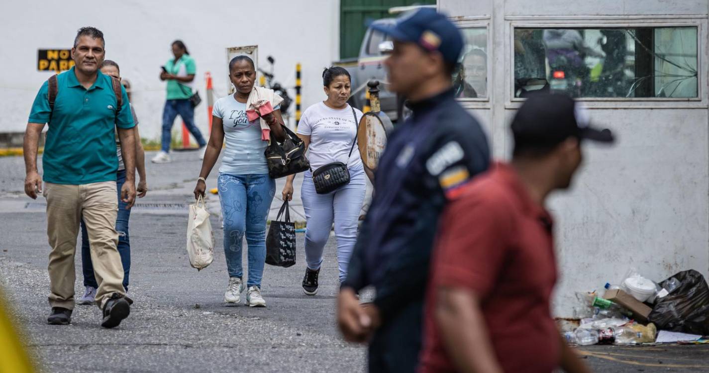 Venezuela: Partido da líder opositora denuncia assalto à sede e roubo de documentos
