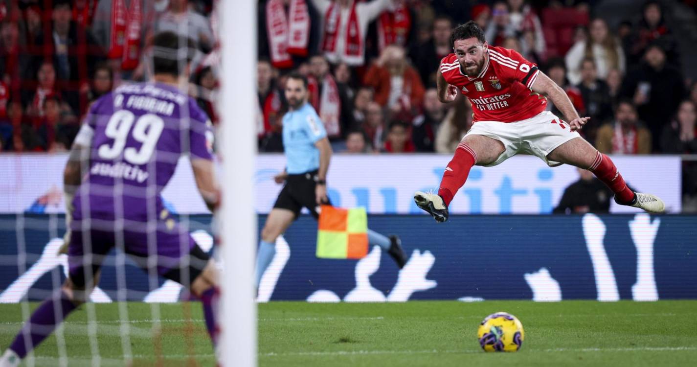 I Liga: Benfica repõe diferença pontual para o Sporting ao vencer Estoril