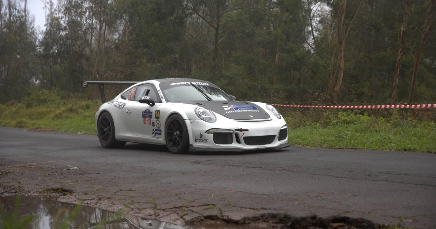 Roberto Martins (Porsche 991 GT3) domina Rampa da Camacha à chuva
