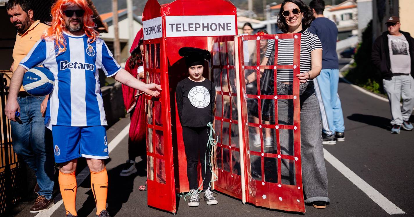 Mascarados do Arco da Calheta mostram como se brinca ao Carnaval
