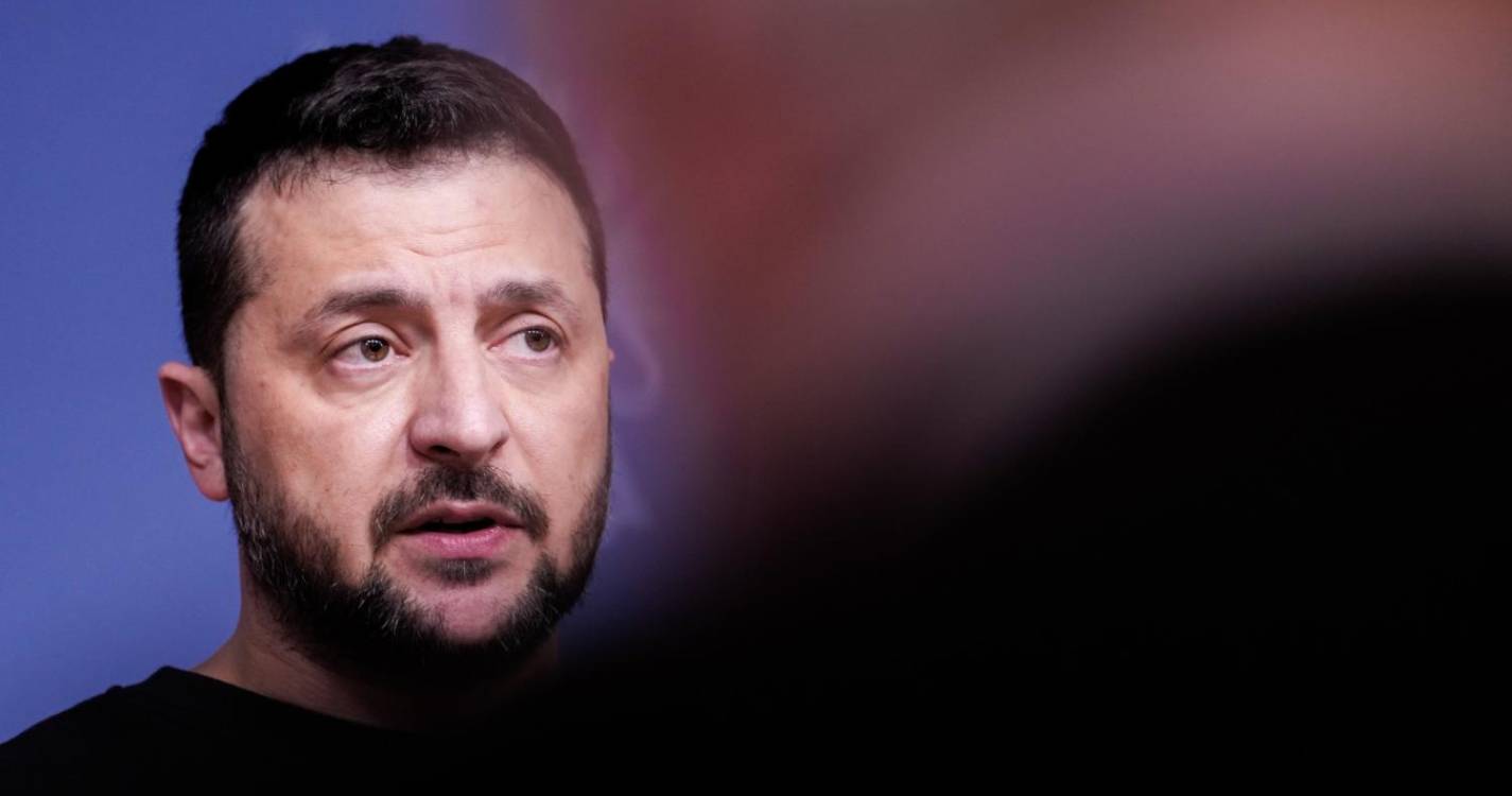 Ucrânia: Zelensky agradece à UE sanções impostas a diamantes russos
