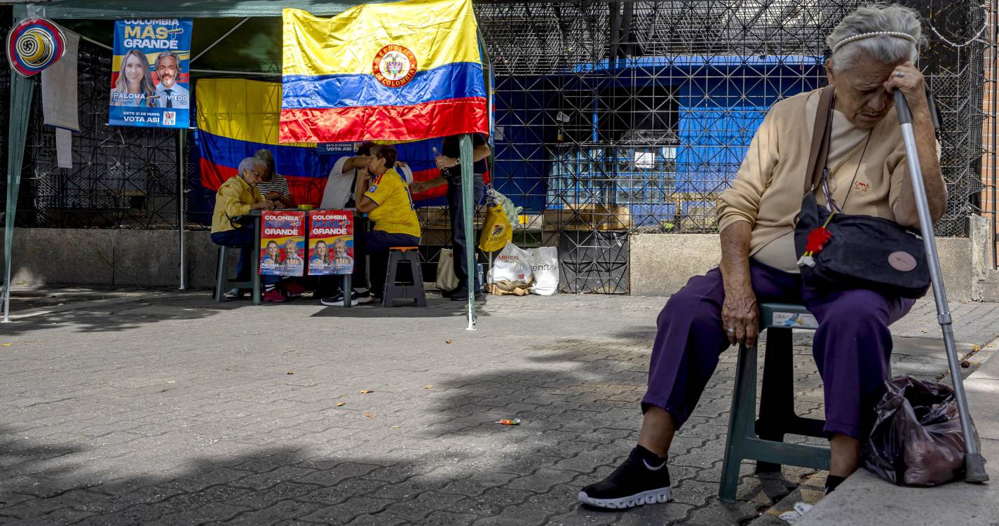 Linha telefónica permitirá a venezuelanos denunciar irregularidades no sistema judicial