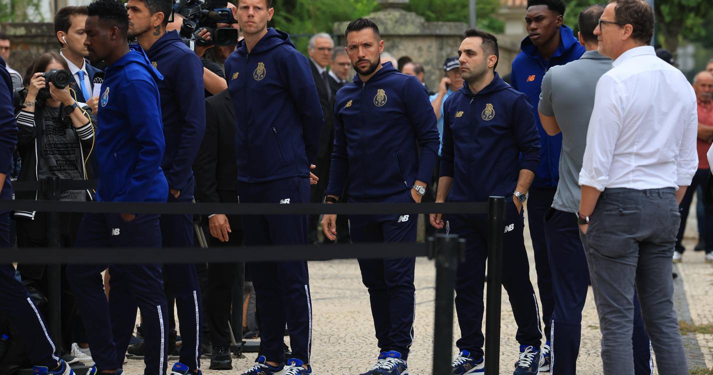 Futebol português despede-se de Jorge Costa num funeral marcado pela emoção (com fotos)