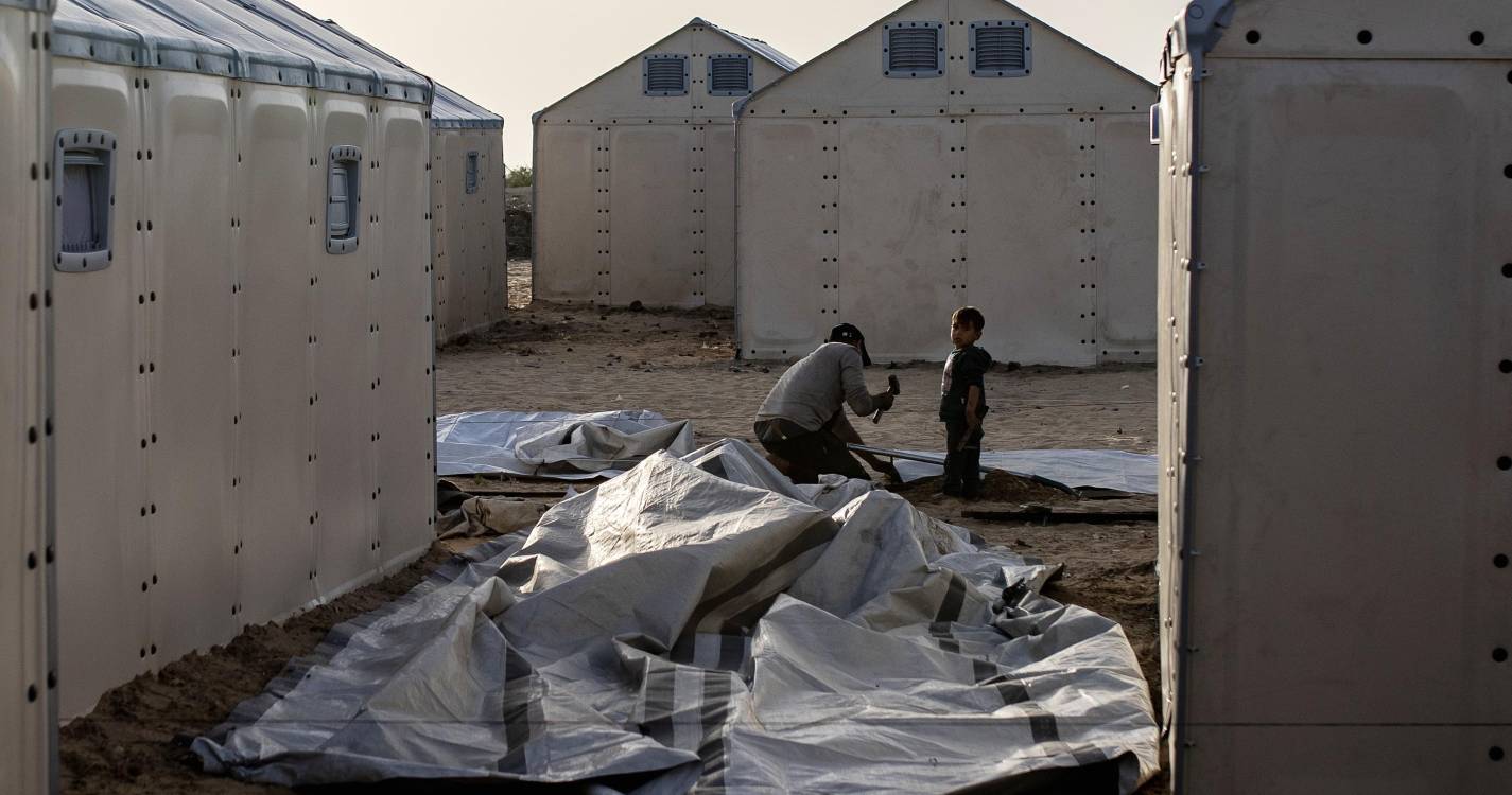 Médio Oriente: Morta por fogo israelita menina palestiniana que assistia a aulas em Gaza