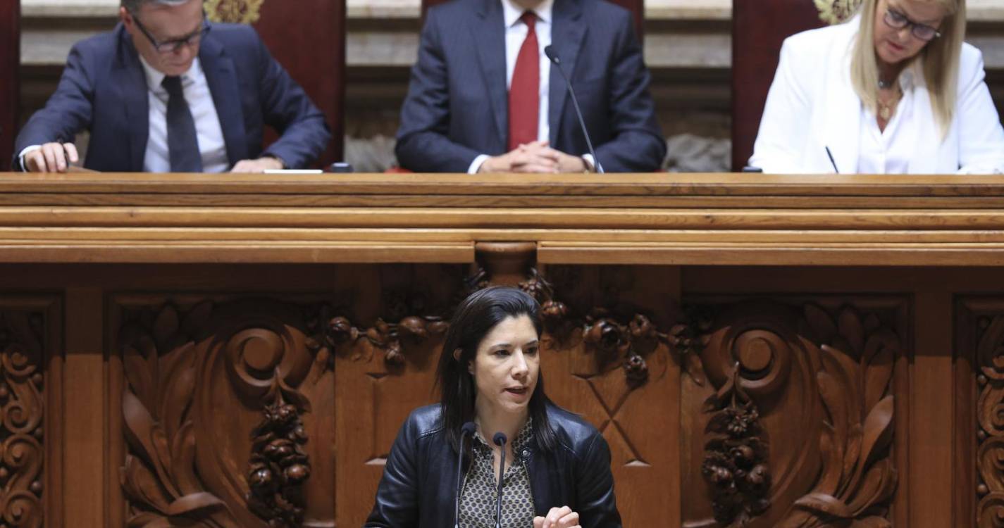 Governo: BE critica política de habitação, PCP fala em “retrocesso” e Livre pede coragem no ambiente
