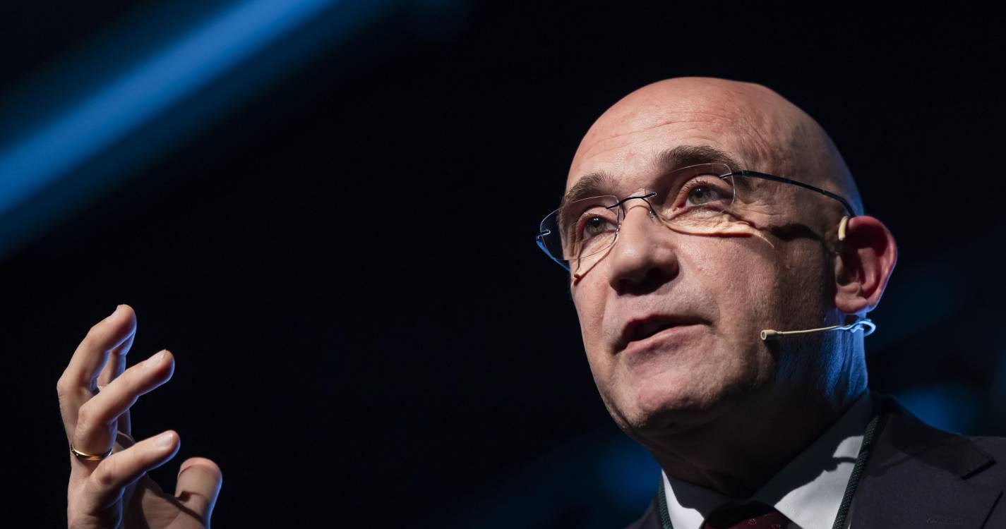 Ventura propõe comissão no parlamento sobre reforma do Estado presidida por Passos