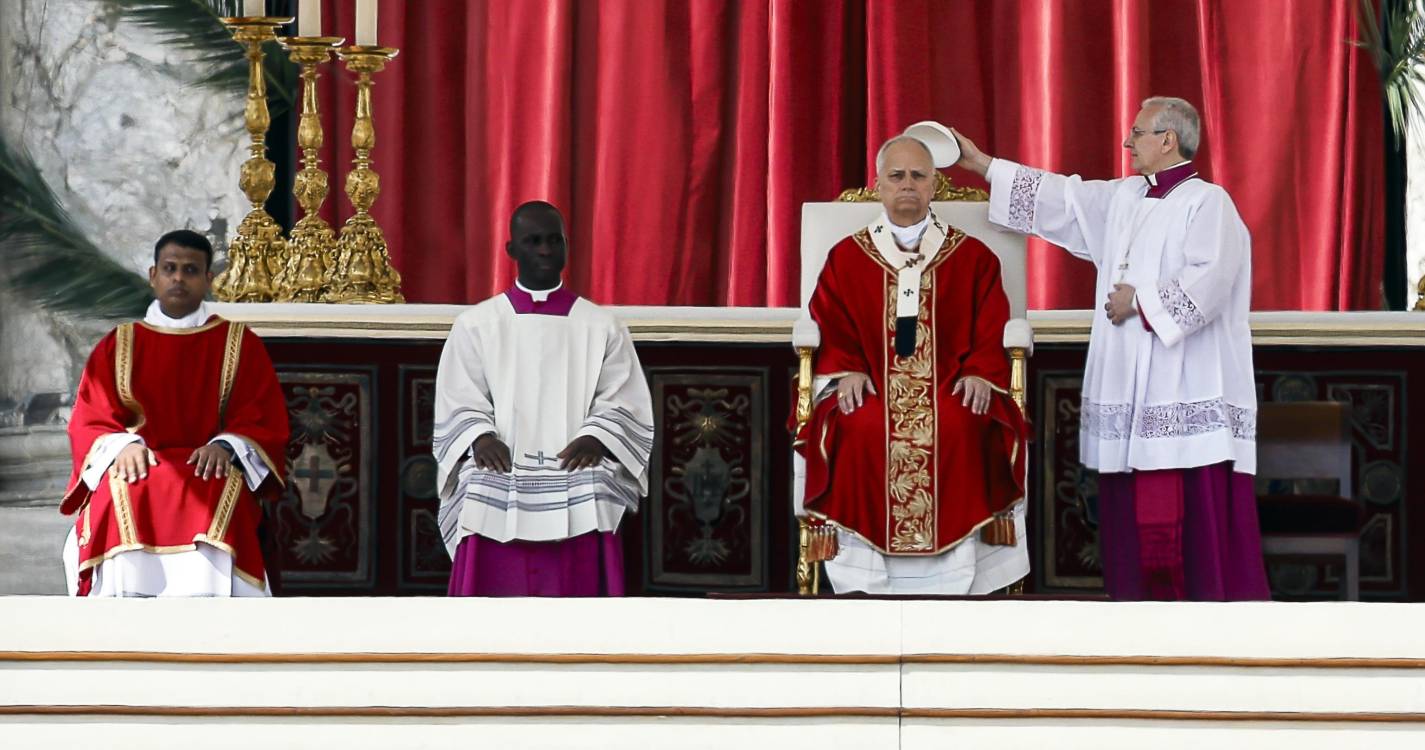 Leão XIV rejeita alegações de que Deus justifica a guerra