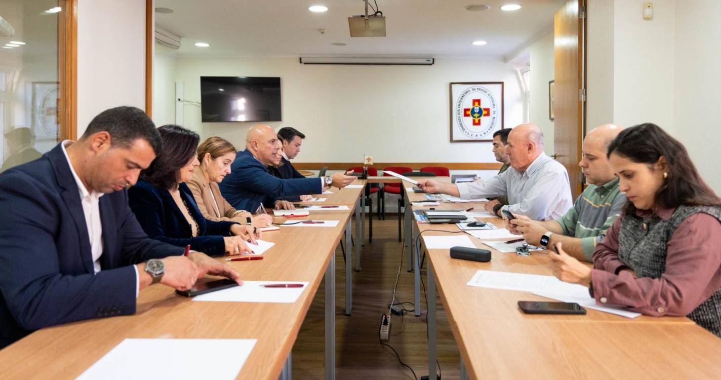 PS compromete-se a contratar 400 enfermeiros se for eleito