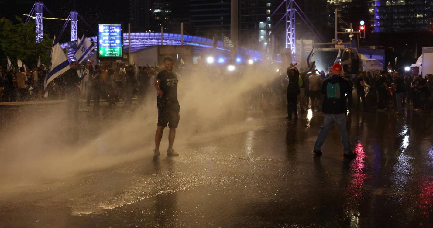 Médio Oriente: Hamas anuncia morte de refém mostrado vivo horas antes