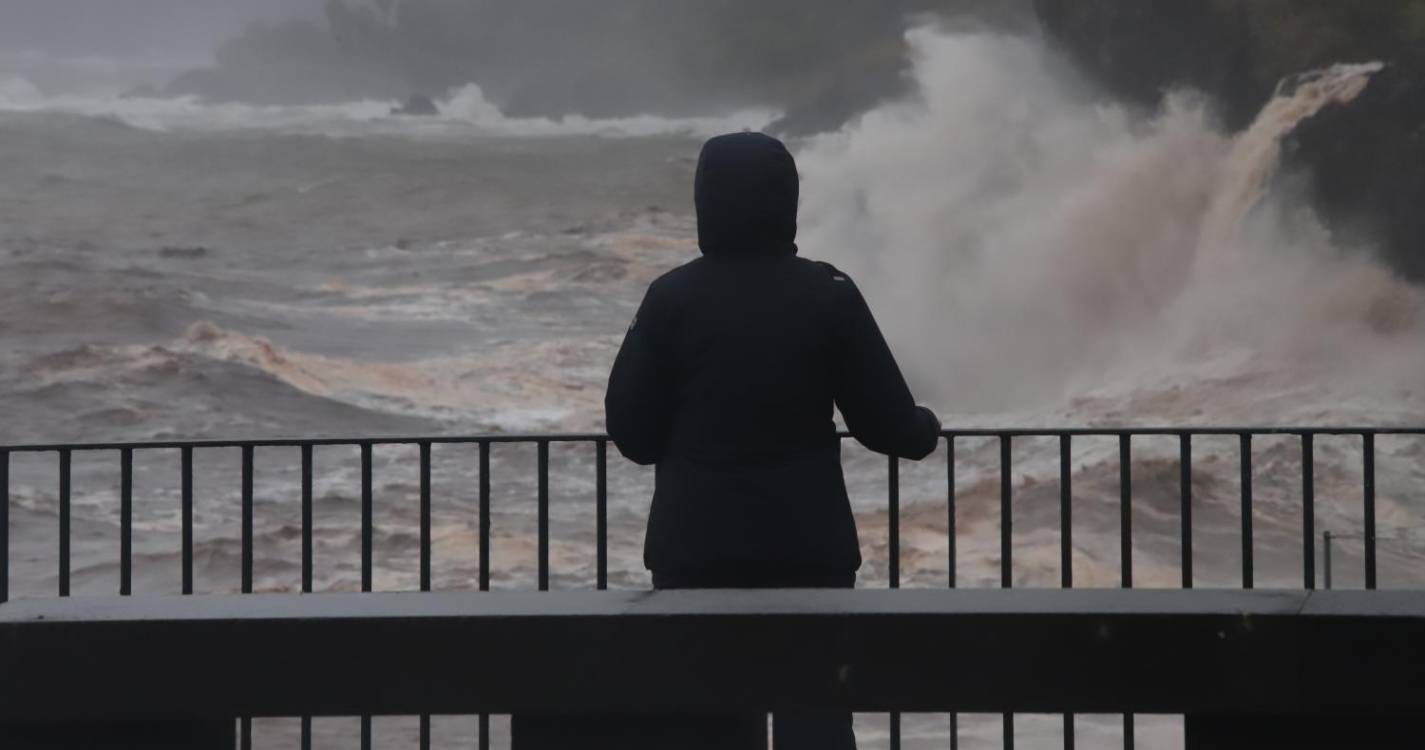 Capitania do Funchal emite avisos de mau tempo e vento forte até sábado à tarde