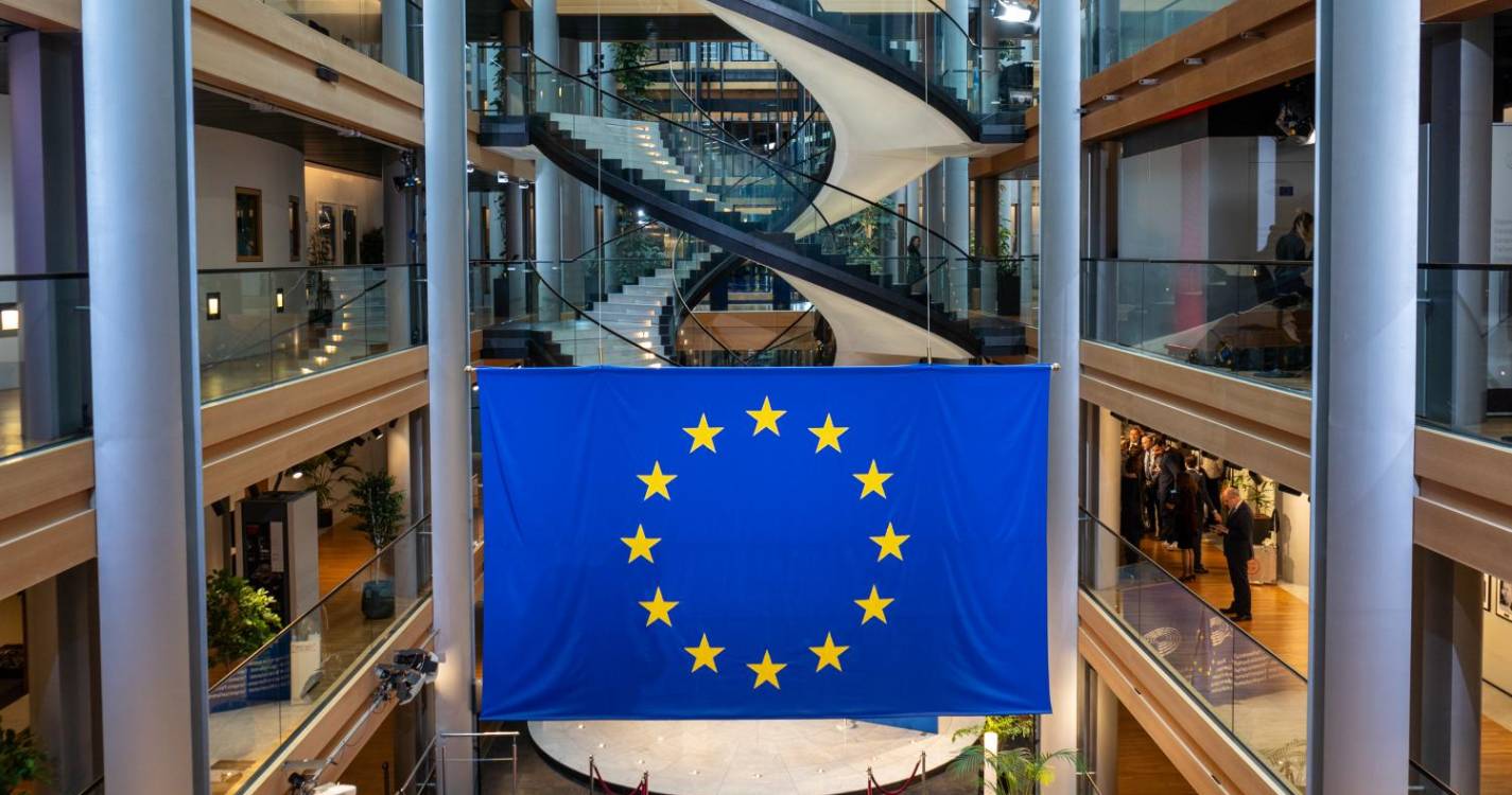 Europeias: Quase 98 mil eleitores inscritos para voto antecipado em Portugal