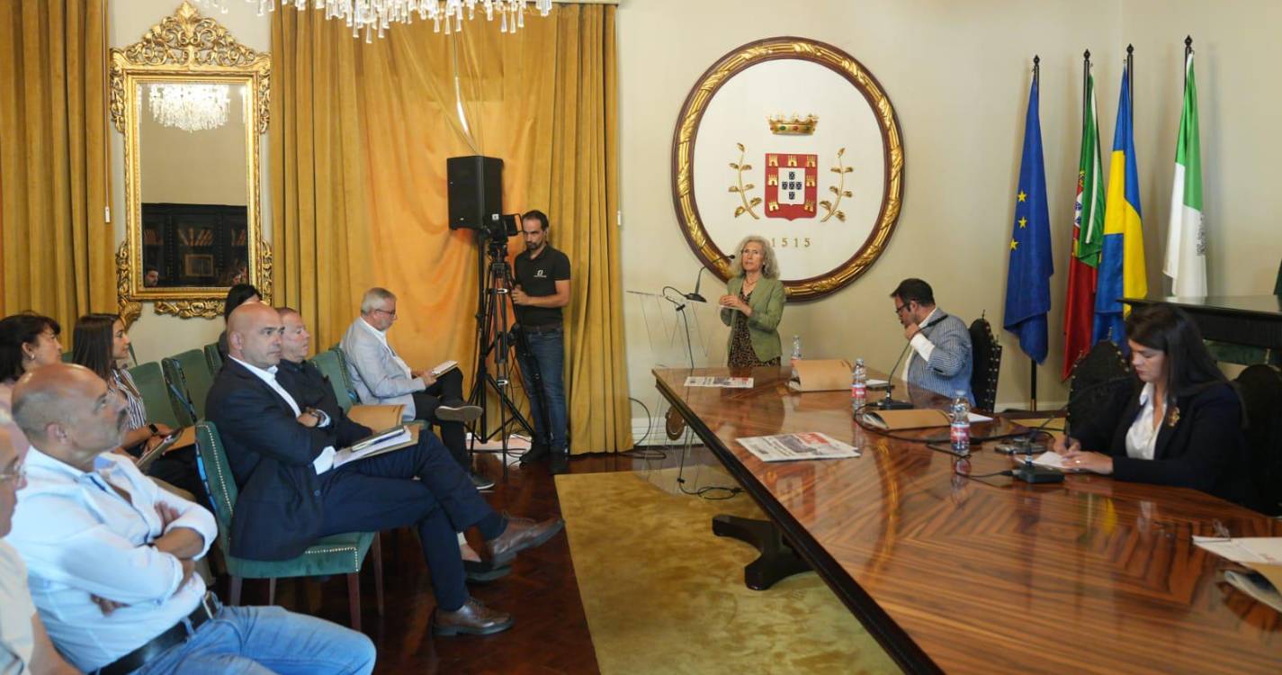 Jornadas: Júlia Caré desafia a um parlamento jovem municipal