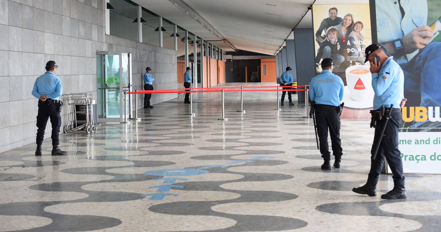 Sindicato da PSP alega que estão a ser retirados polícias das esquadras para aeroportos