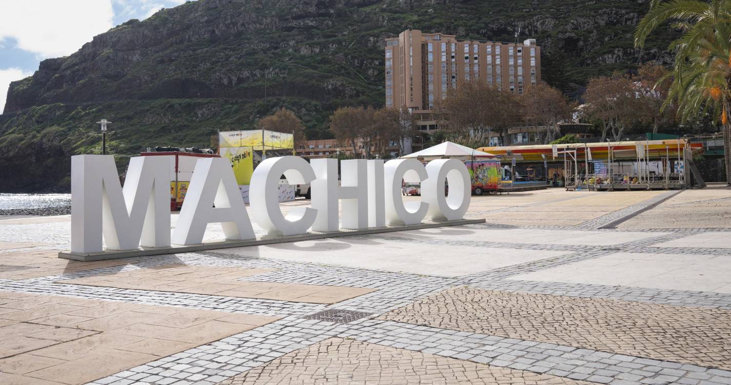 Machico homenageia Amâncio Marote com doação de espólio à Biblioteca Municipal