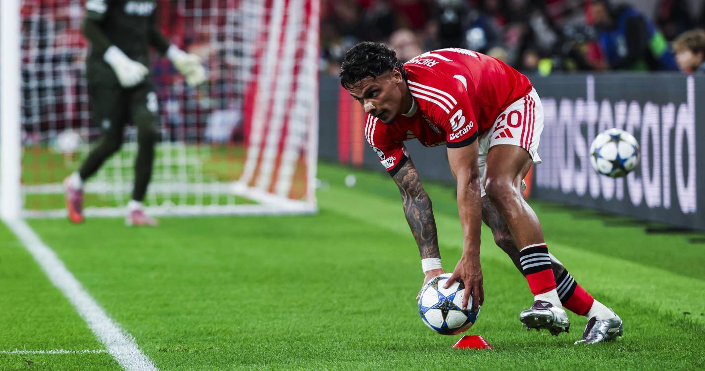 LC: Benfica vence Nápoles e aproxima-se da zona de qualificação