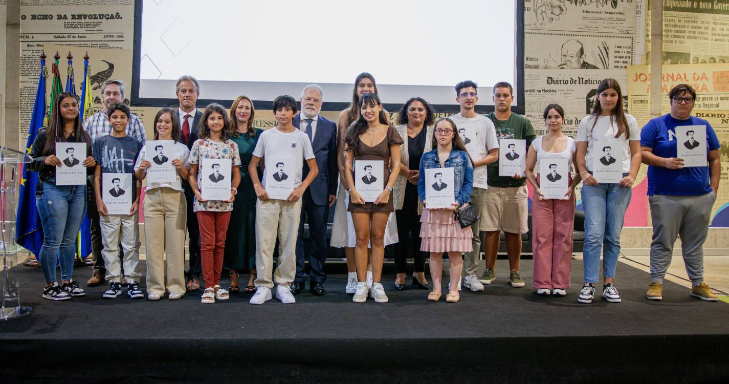 Distinguidos 127 alunos de Câmara de Lobos com prémio de mérito
