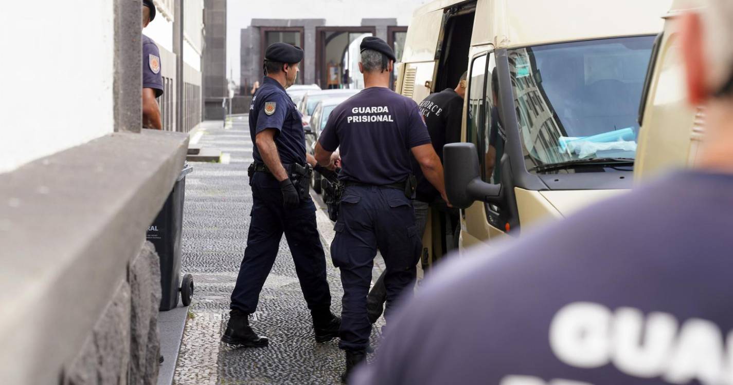 Rota do Viajante II: Interrogatório foi novamente interrompido e detidos já abandonaram o tribunal