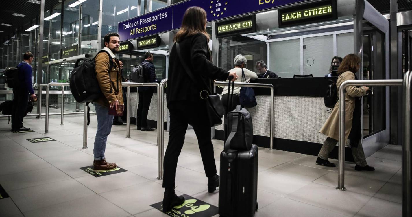 Bruxelas considera normais constrangimentos na implementação de novo sistema de controlo fronteiriço