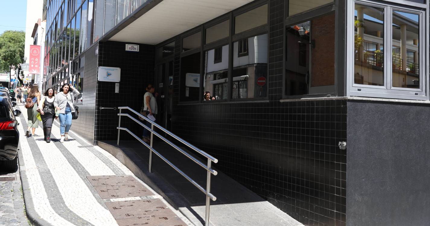 5.507 desempregados registados no IEM em outubro de 2025