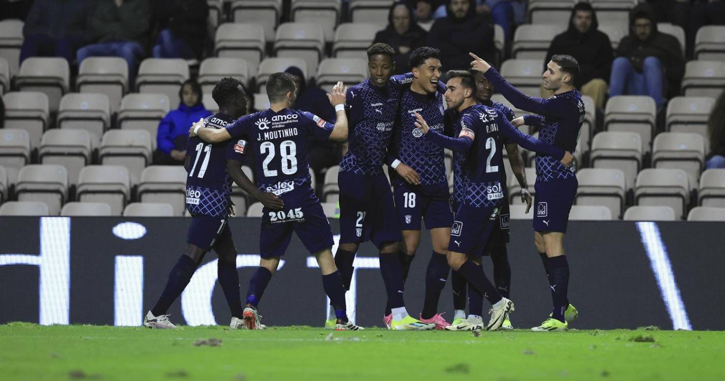 Sporting de Braga goleia no Bessa e aproxima-se do FC Porto