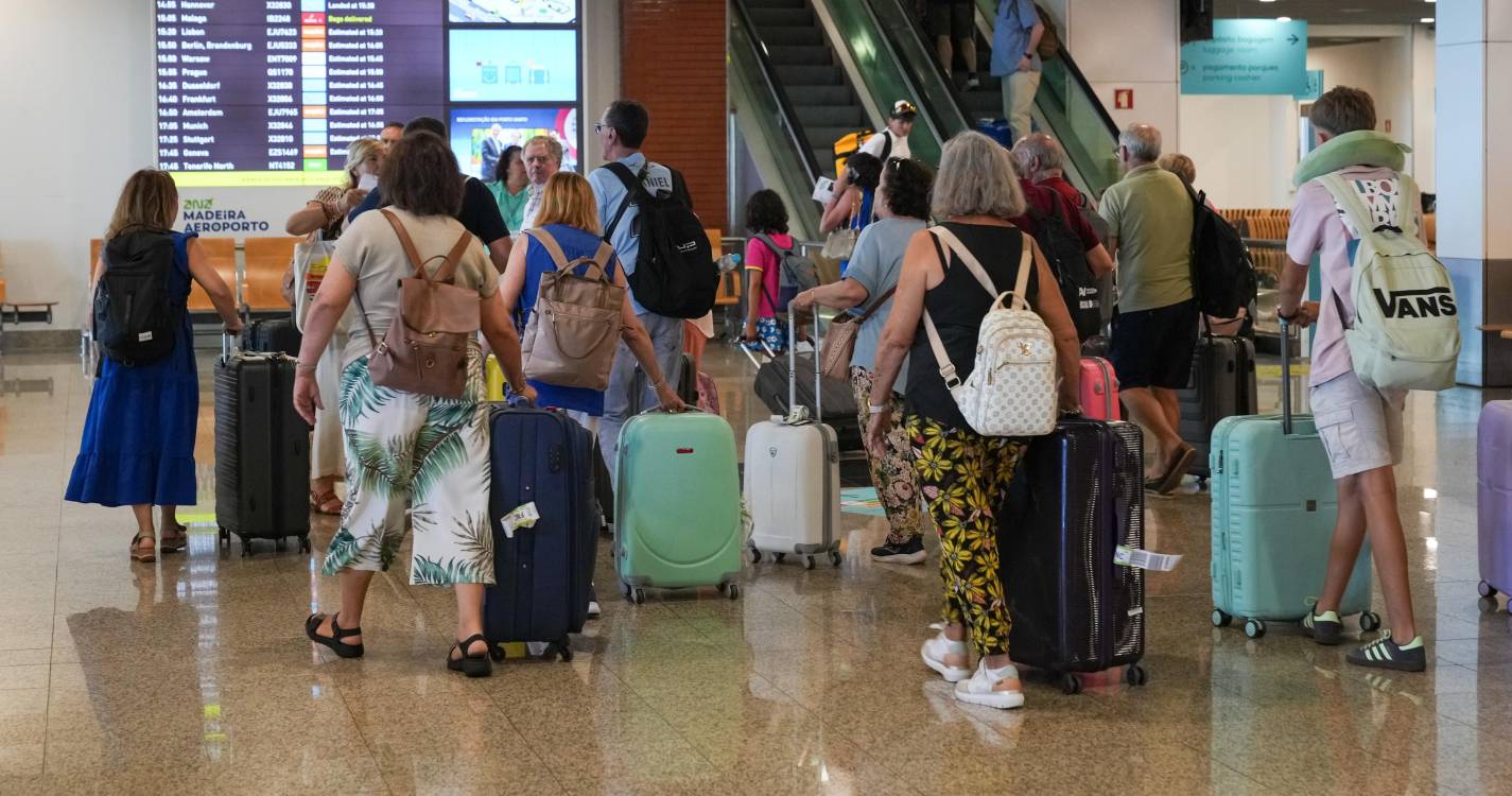 Vento forte volta a condicionar operações no Aeroporto da Madeira e já há 14 voos cancelados