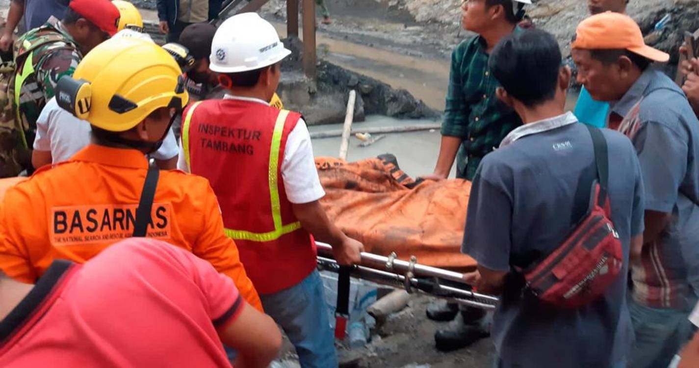 Explosão numa fábrica de níquel na Indonésia causa 12 mortos e 39 feridos