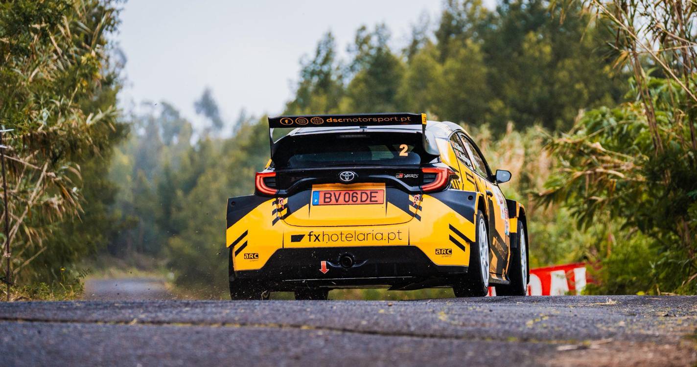 João Silva com vantagem de 36s à entrada da última etapa em Santana