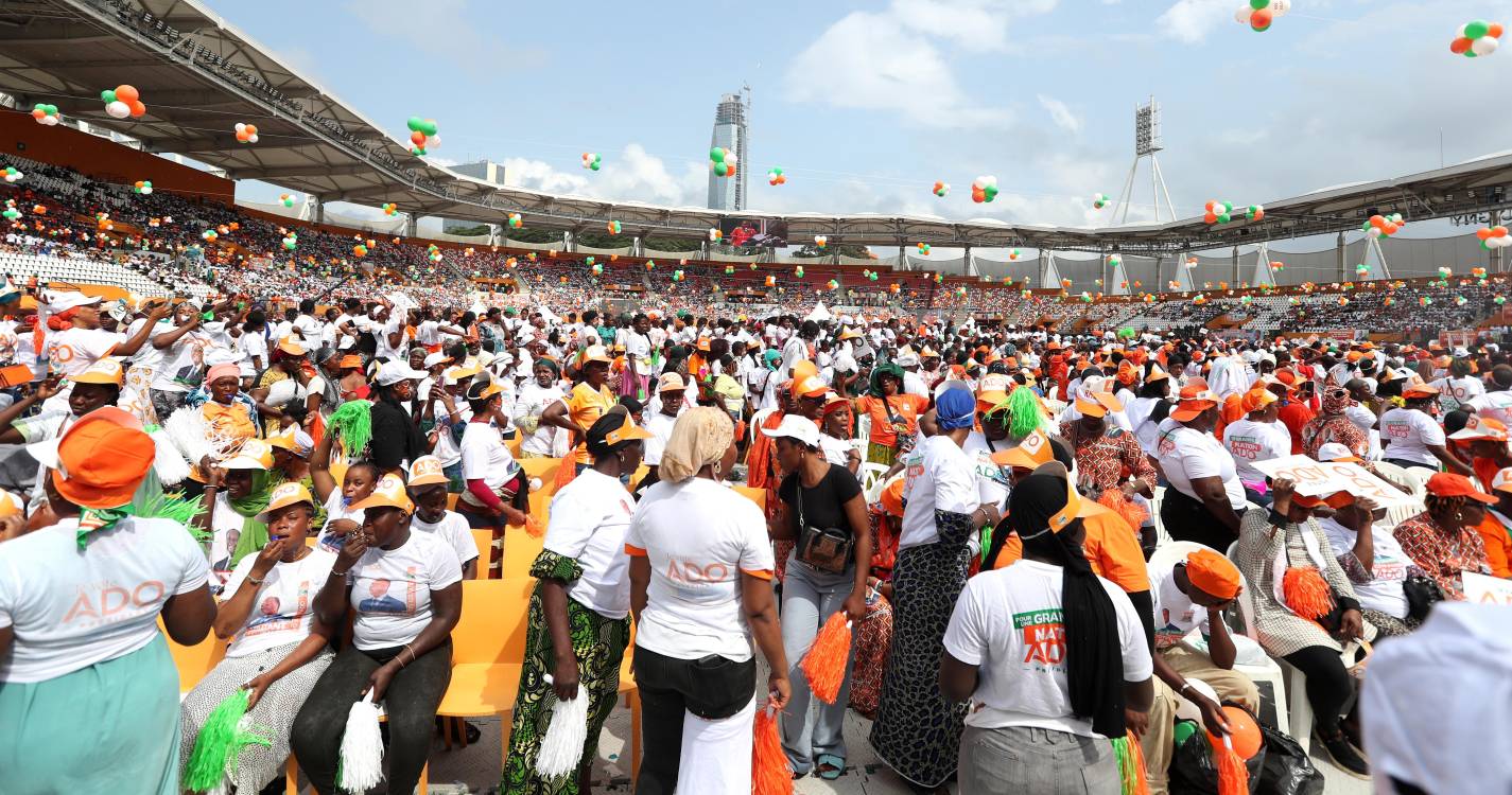 Três anos de prisão para 32 pessoas na Costa do Marfim por participarem em protesto