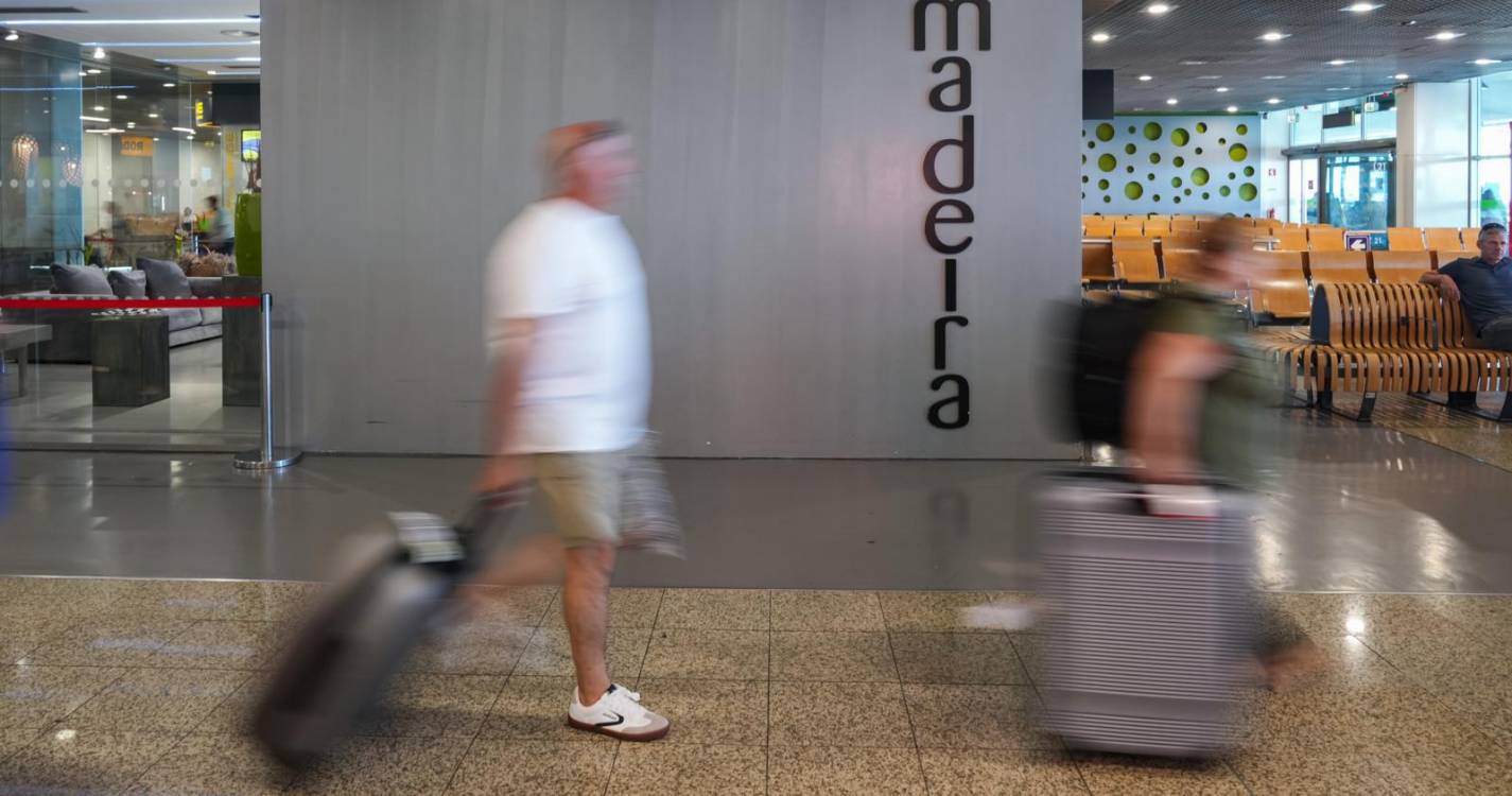 Deputados do PSD/M pedem à República implementação urgente da plataforma para subsidiar voos a 59 e 79 euros