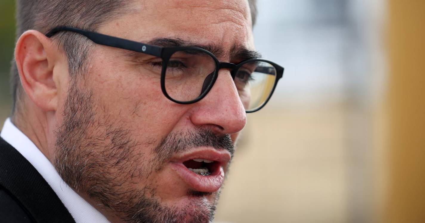 Europeias: João Oliveira espera que voto em mobilidade contribua para reduzir abstenção