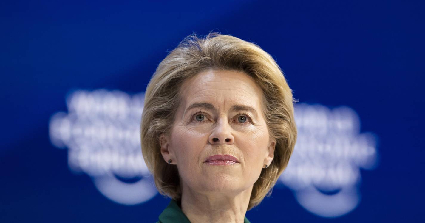Ursula von der Leyen lamenta acidente mortal com elevador da Glória em Lisboa