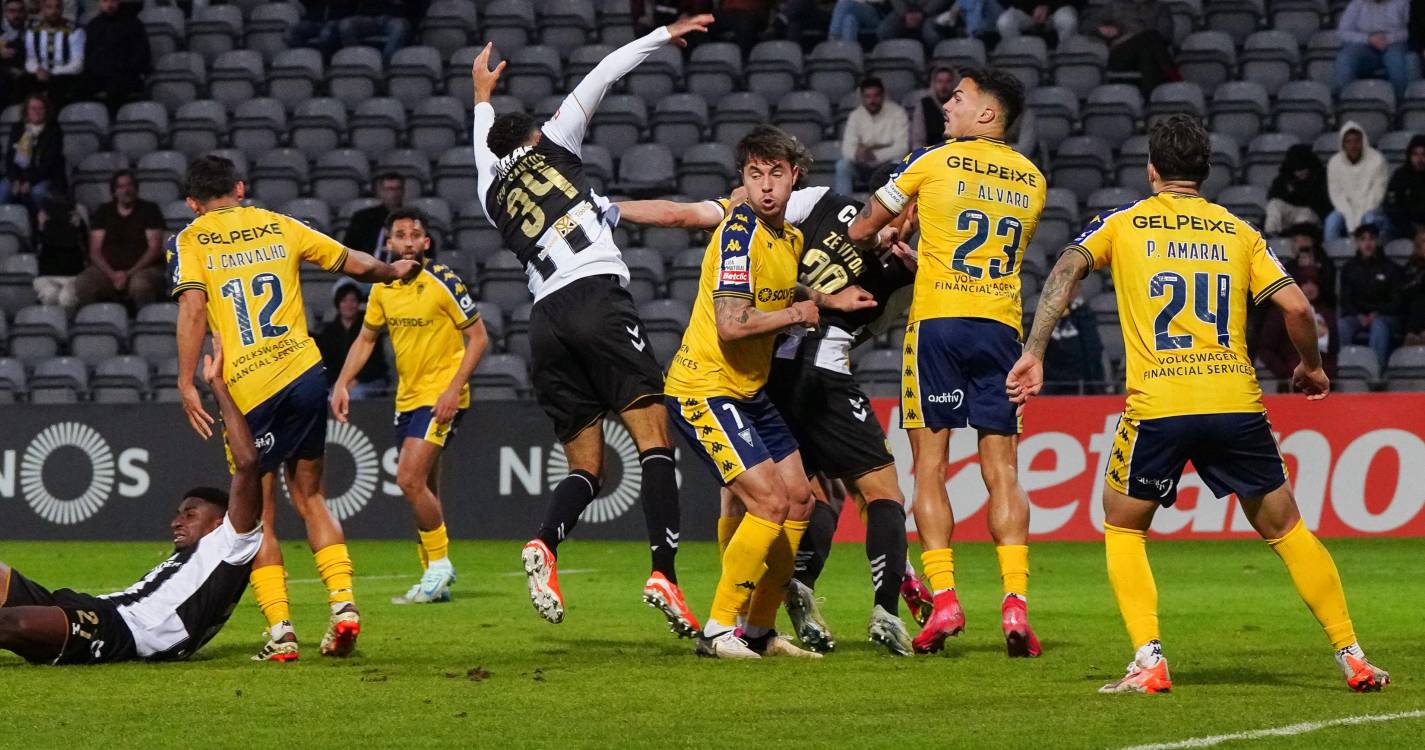Nacional absolvido em caso de racismo alegado pelo Estoril Praia