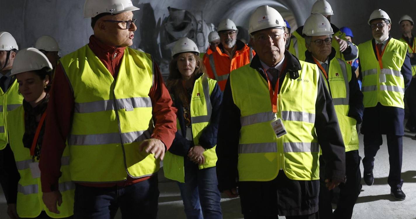 Costa afirma que Governo só fica obrigado a recato no dia 15 com a dissolução do parlamento