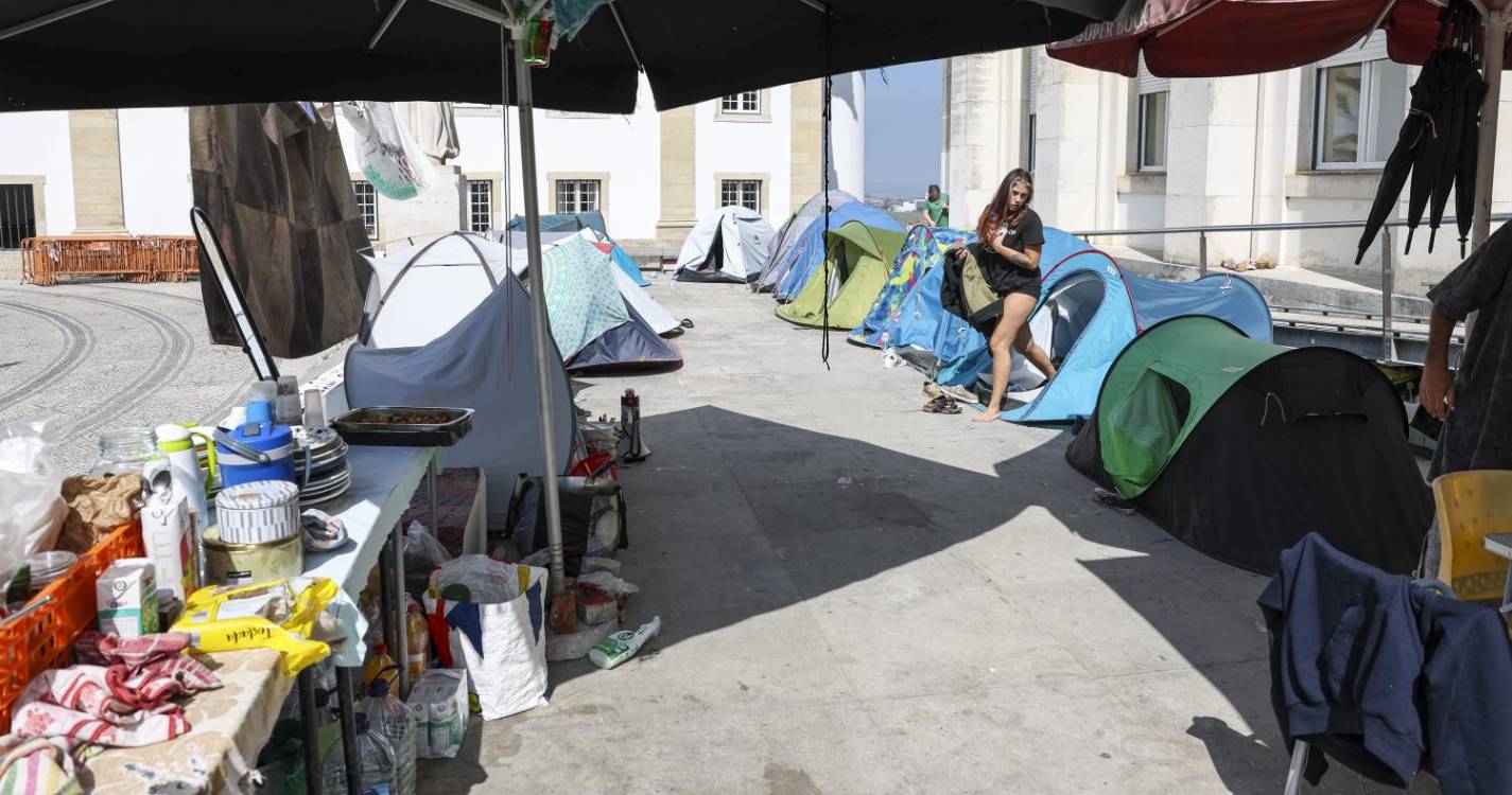 Estudantes de Coimbra acampados há quase um mês em luta pela Palestina