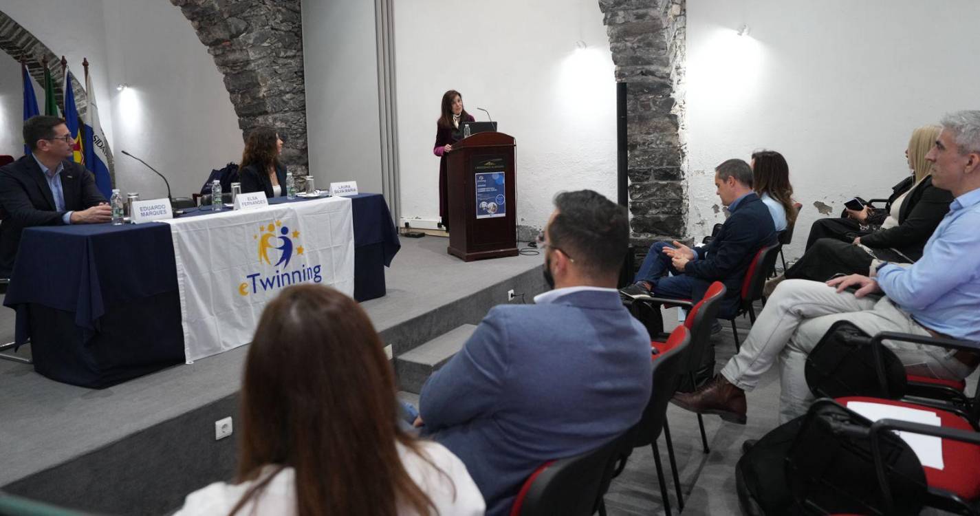 E-Tweeting reforça ligação das escolas madeirenses à Europa através do digital