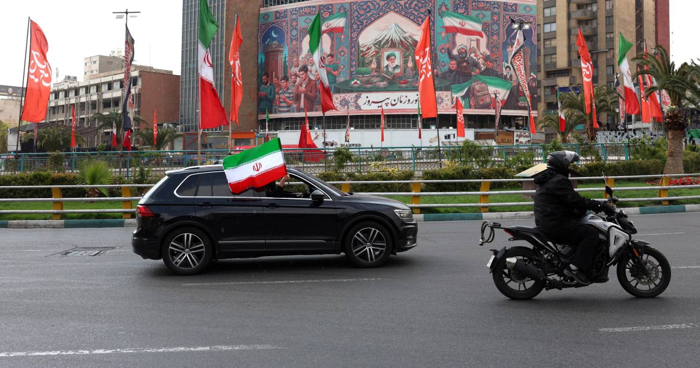 Irão: Guarda Revolucionária ameaça atacar empresas dos EUA se mais responsáveis forem mortos