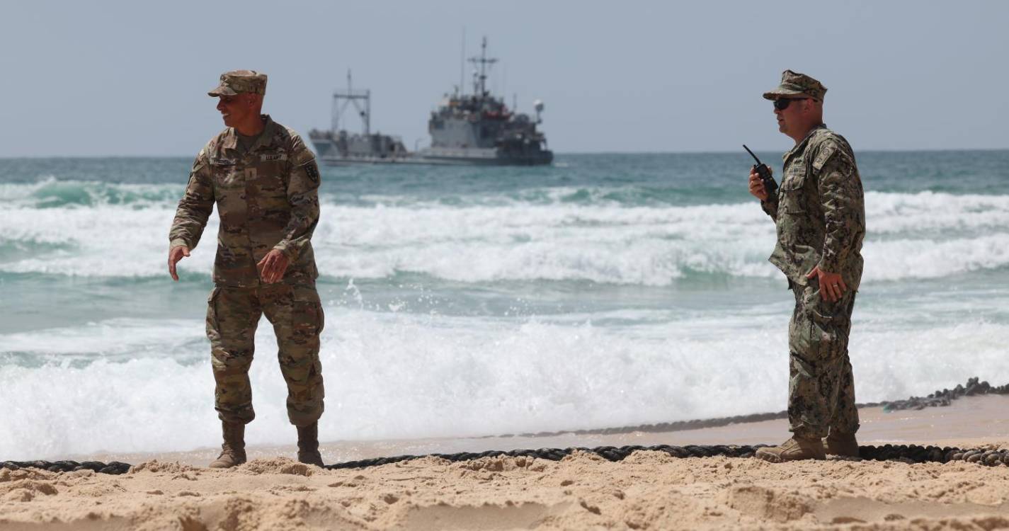 Cais em Gaza danificado suspende ajuda humanitária a população em risco de fome