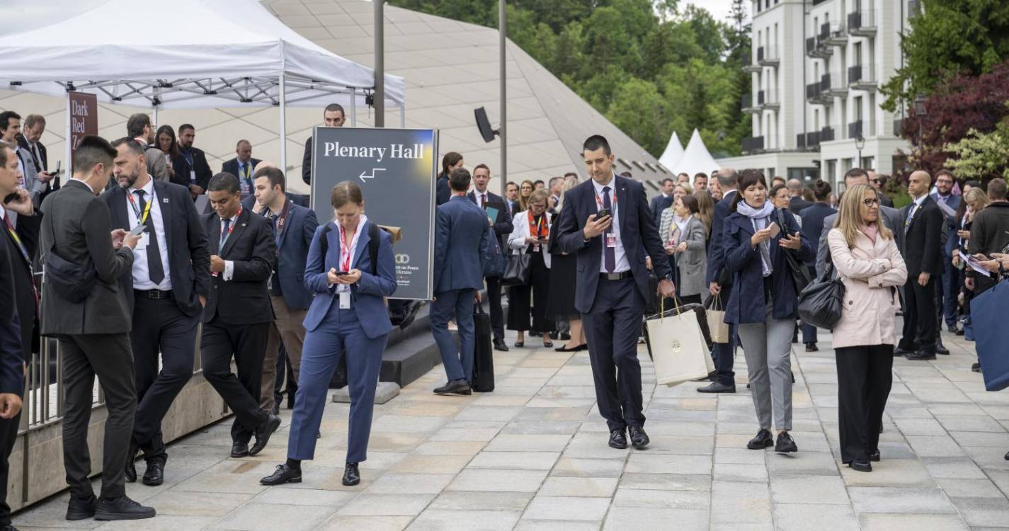 Ucrânia: Países defendem participação da Rússia para credibilizar processo de paz