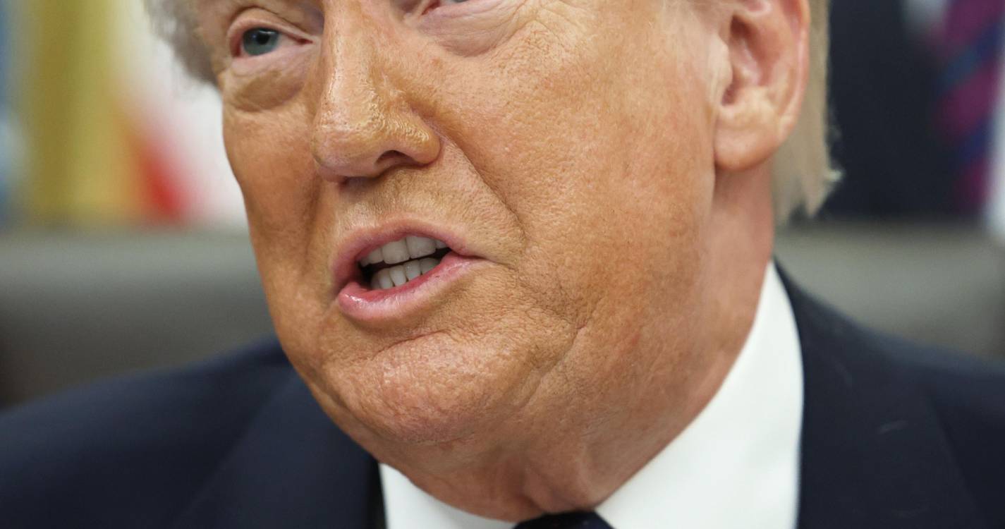 Trump defende salão de baile maior e mais caro para Casa Branca