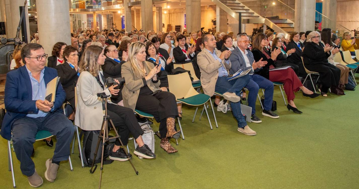 Mais de 300 pessoas participaram no V Encontro Regional das Universidades Seniores da Região (com fotos)