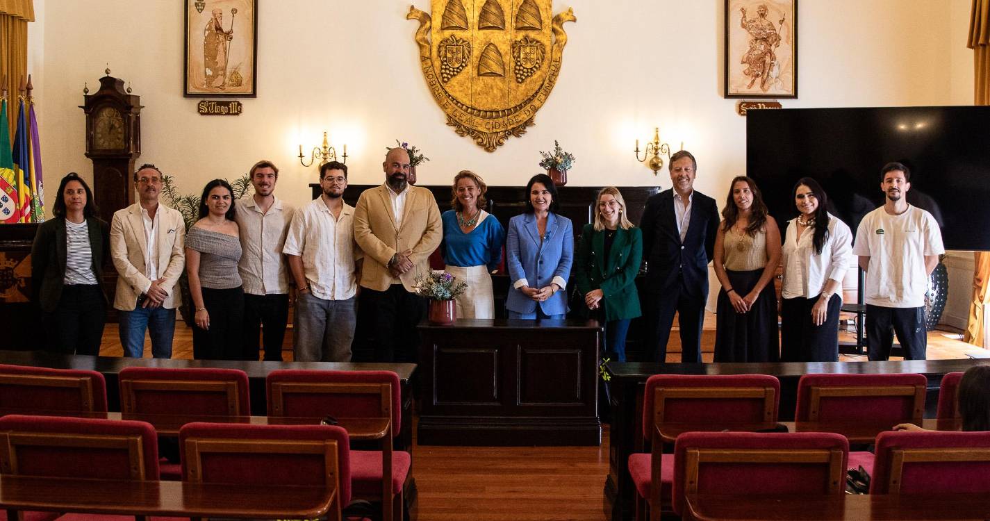 Funchal formaliza protocolos para Programa de Voluntariado Jovem com benefícios para participantes