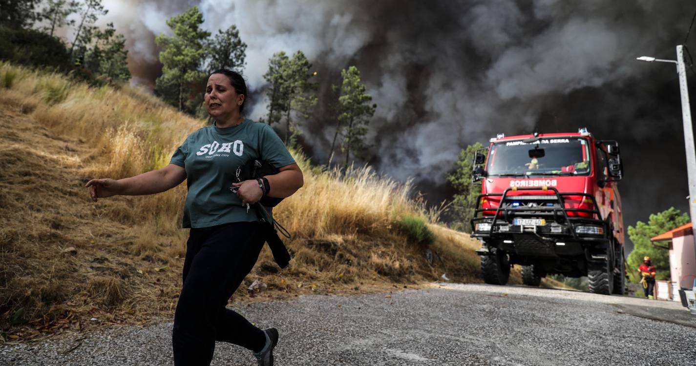 Incêndios: Moradores das Meãs, Pampilhosa da Serra, recusaram sair para defender a aldeia (com fotos)