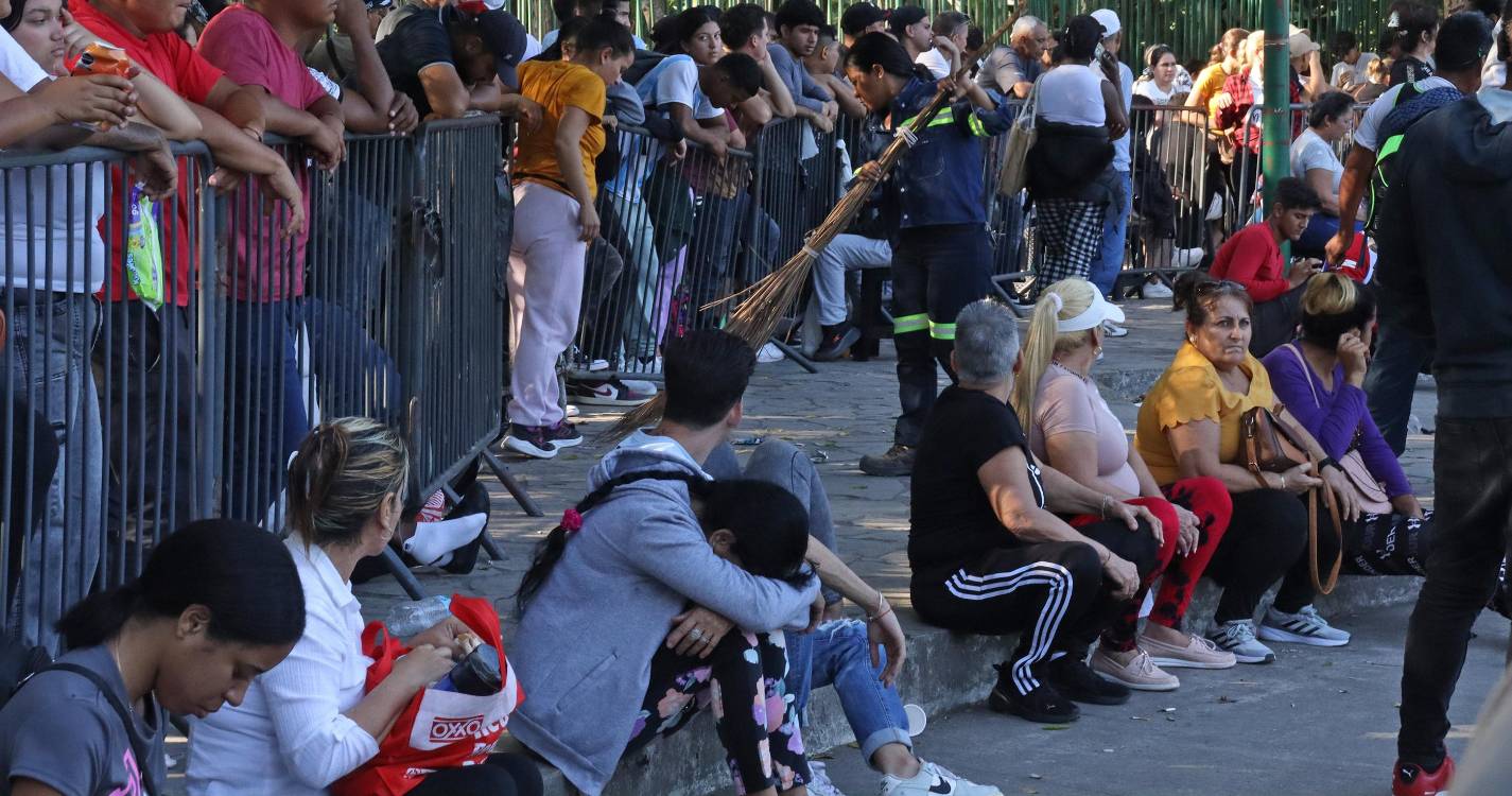 Trump envia 1.500 soldados adicionais para a fronteira com o México