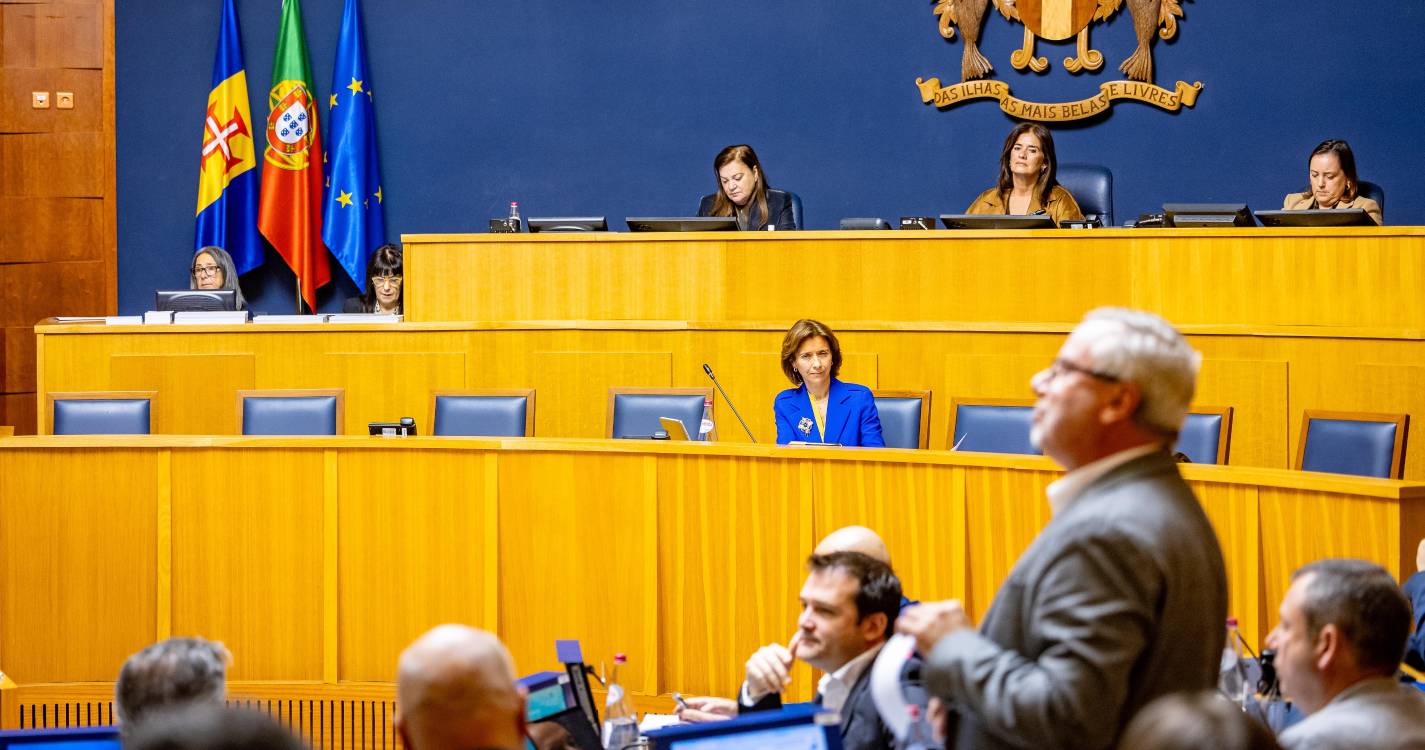 Secretária regional ‘invade’ competências da presidente da ALRAM