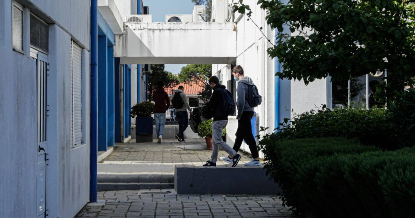 Um milhão de alunos regressam hoje às aulas sem greves à vista