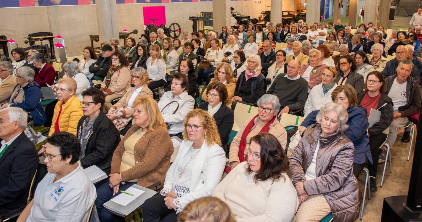 Mais de 300 pessoas participaram no V Encontro Regional das Universidades Seniores da Região (com fotos)